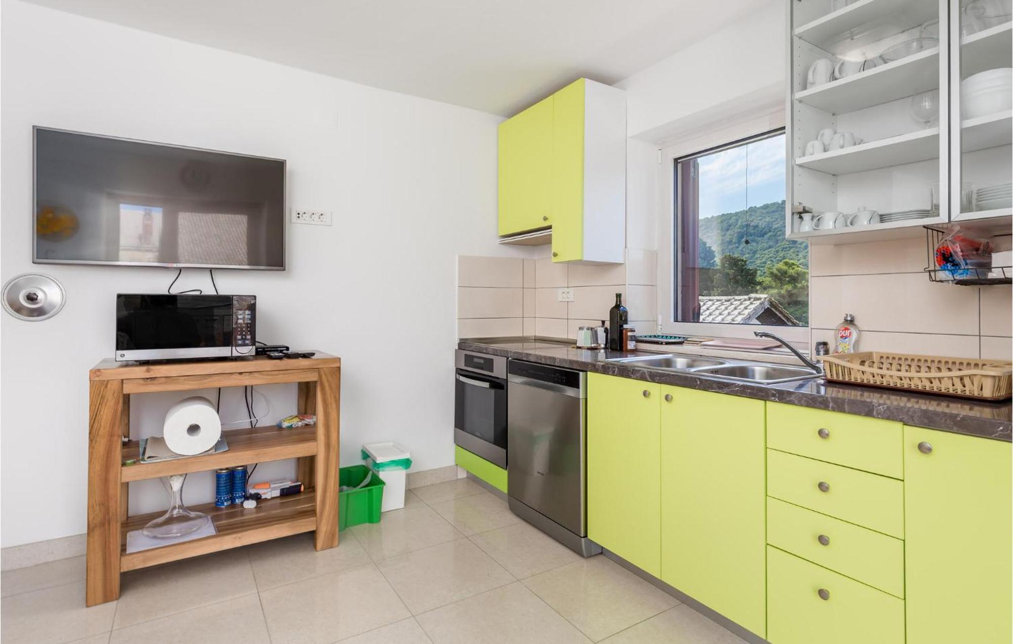 2 Bedroom Awesome Apartment In Veli Losinj Exterior photo